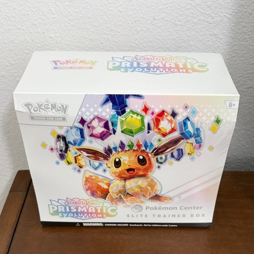 Prismatic Evolutions Pokemon Center ETB (Exclusive) SV:Prismatic Evolutions